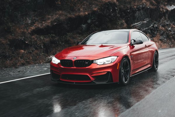 Wie können Frauen ihre Garderobe saisonal anpassen ohne viel auszugeben?